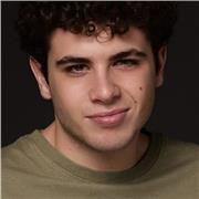 Soy Tecnico en emergencias sanitarias y me gustaria compartir mis conocimientos y enseñar a la gente interesada en el sector.